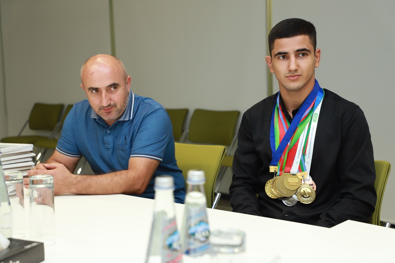 Mürsəl İbrahimov Qaxda vətəndaşları qəbul etdi - FOTOLAR